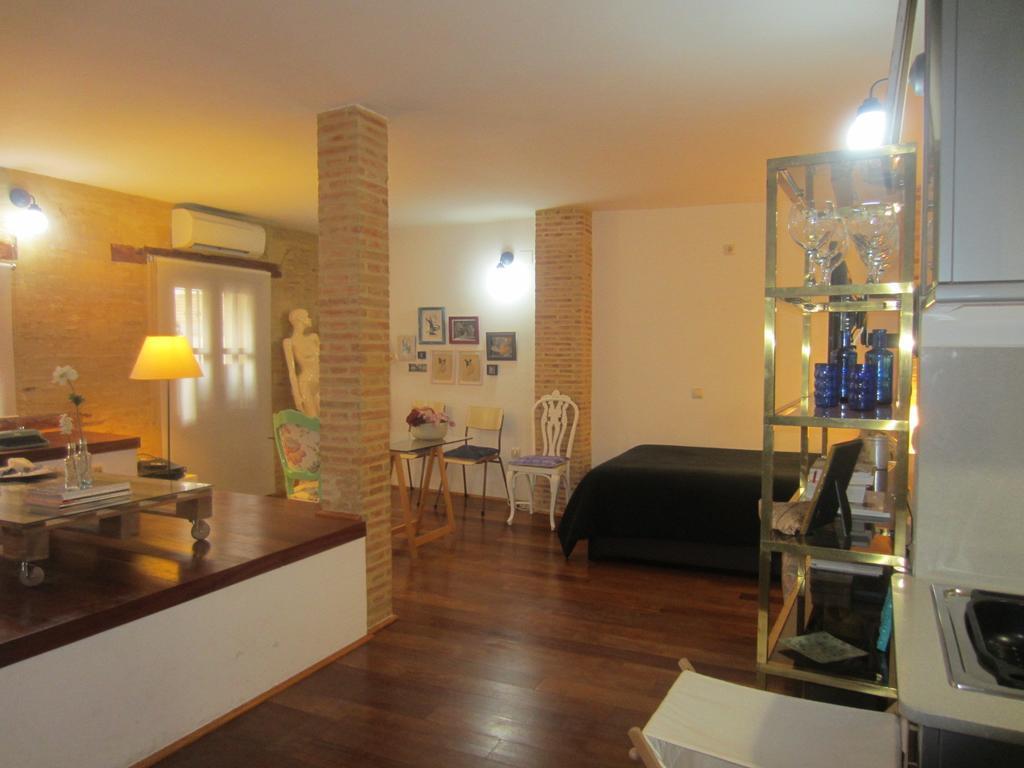 Living Valencia Studio Serranos Lägenhet Rum bild